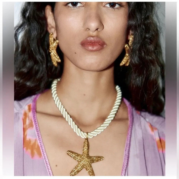 Zara Star Gold Starfish Earrings&Necklace Set - Picture 4 of 17